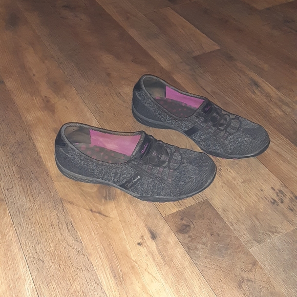 Sketchers save the date slip on sneakers shoes size 8 - Picture 1 of 5